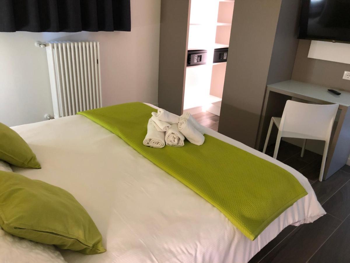 B&B Alma Garda Lake Peschiera del Garda Esterno foto